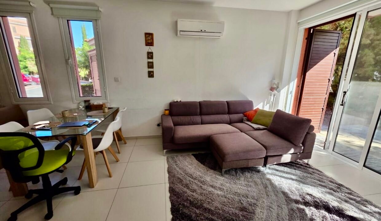 13bb4335-3b4a-4b51-ac23-7e6f3617d443