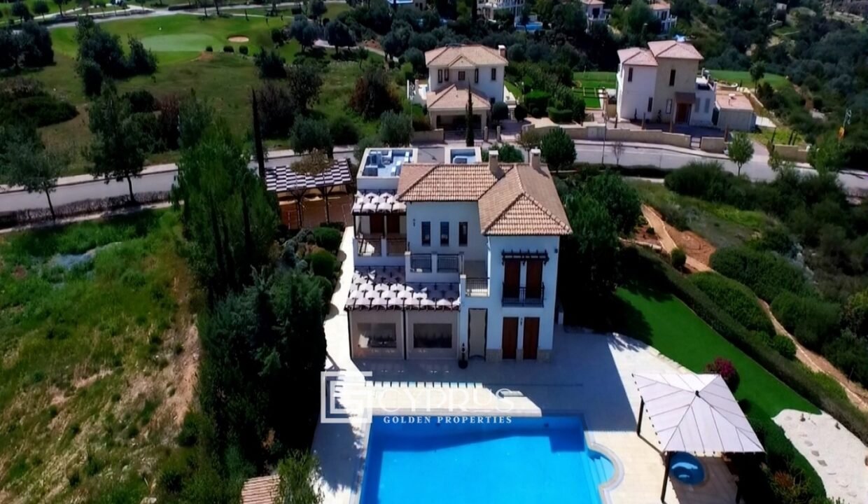 8954-villa-for-sale-in-aphrodite-hills_orig.jpg