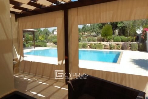 8965-villa-for-sale-in-aphrodite-hills_full.jpg