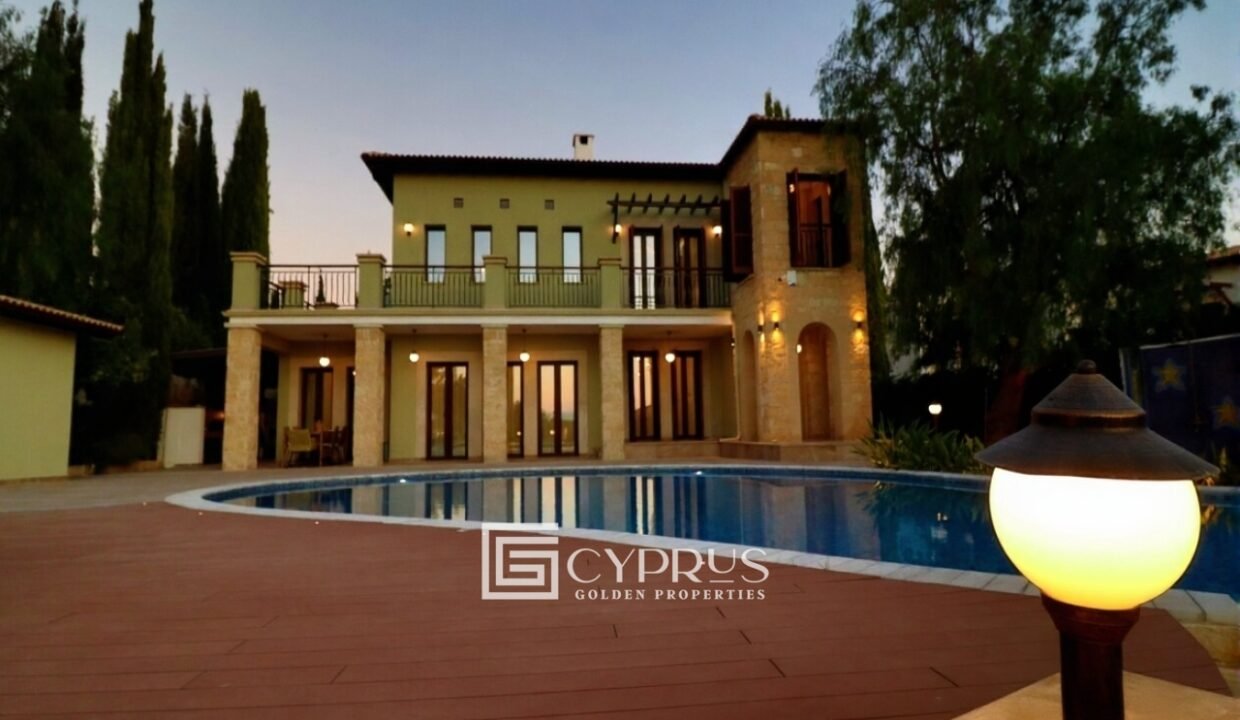 9230-villa-for-sale-in-aphrodite-hills_full.jpg
