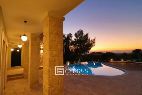 9235-villa-for-sale-in-aphrodite-hills_full.jpg