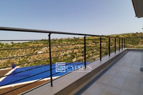 9259-villa-for-sale-in-aphrodite-hills_orig.jpg