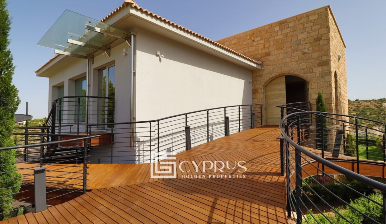 9261-villa-for-sale-in-aphrodite-hills_orig.jpg