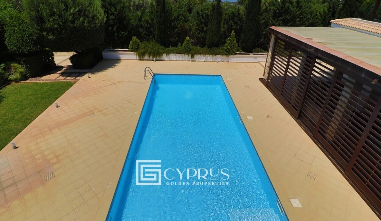 9429-villa-for-sale-in-aphrodite-hills_orig.jpg