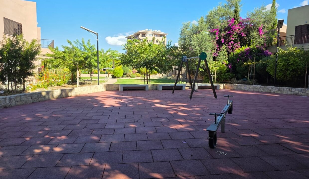 ac481904-c6a4-47df-99d5-2fc954cfe252