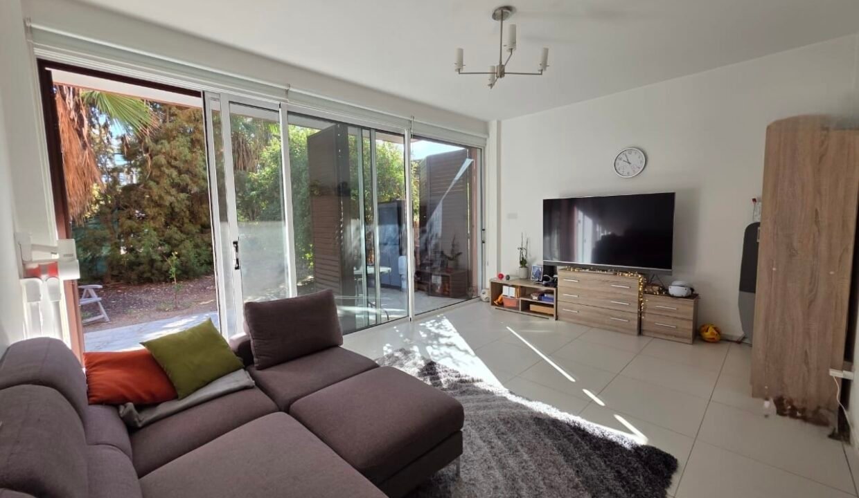 b20f2edf-9a45-48eb-9400-ea658a24458a