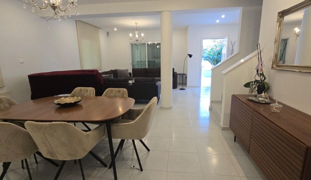 21c2d18c-9873-48fa-81e5-8869afe8284f