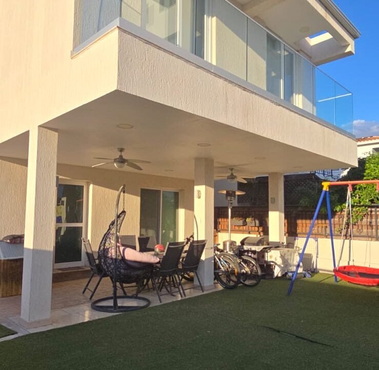 fe27c3a1-8389-45c8-bf52-67ff892a4e8f